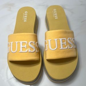 Guess slides size 8 medium great condition